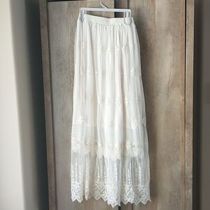Small/ medium lace maxi skirt slip